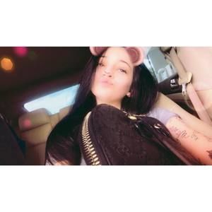 Meet your Posher, Hannah